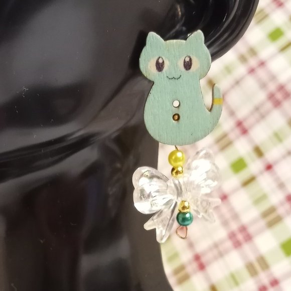 Home Made Handmade Wood & Metal Cat Green Button Earrings #45 - Picture 2 of 11